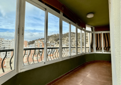 Piso en venta en calle Ruiz Blaser Málaga 2
