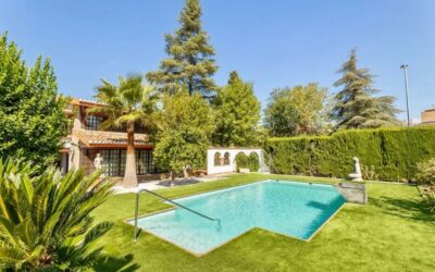 Casa o chalet independiente en venta en avenida de los Olivos, Peligros